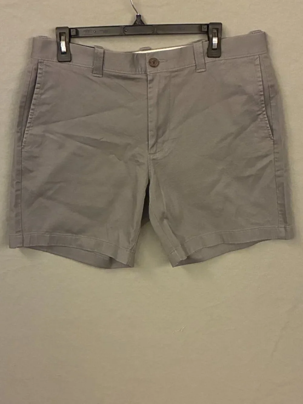 J. Crew Mercantile Men Gray Chino Flat Front Club Casual Preppy Shorts 33 NWT.